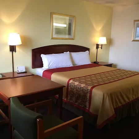 Super 8 By Wyndham Bakersfield/Central Hotel Room photo
